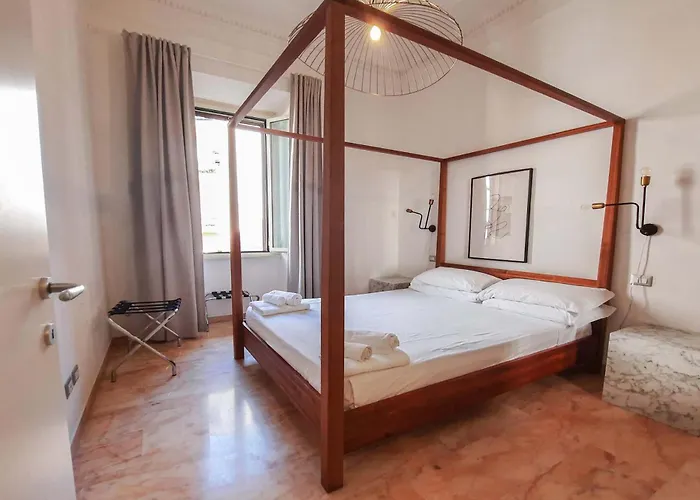 Easytopstay - Colosseum Cosy Apartment