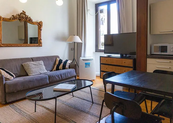 Easytopstay - Colosseum Cosy Apartment