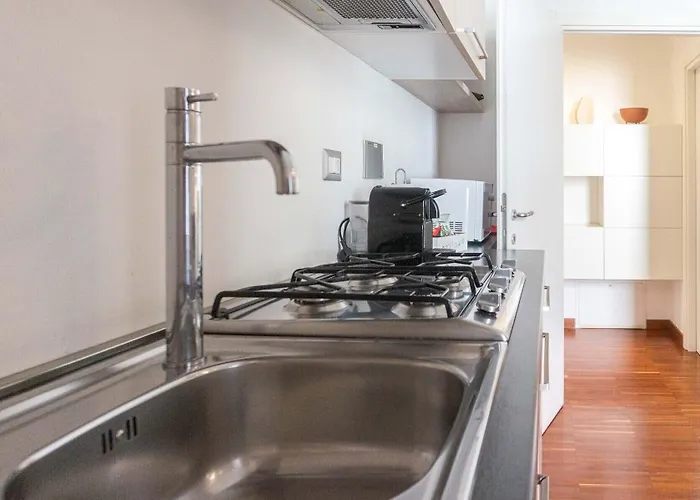 Easytopstay - Colosseum Cosy Apartment *